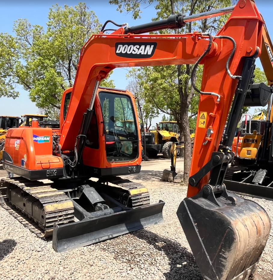 7420kg 7ton Used Doosan Mini Digger Dx75 2nd Hand Excavator