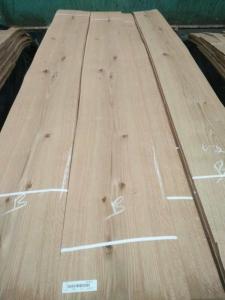 Quality Knotty Oak Veneer Pippy Oak Wood Veneer With Rustic Texture wholesale