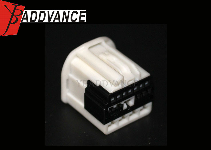 16 Pin Female Automotive Connector White With Termianls