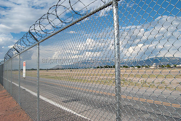 Prices PVC Coated Welded Airport Security Fence Rectangle Pressure Treated Wood Type