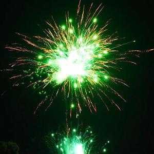 Quality Chinese 1.4 Pro Line Fireworks 100 Shots Custom Logo Cake Fireworks For Celebration/Wedding/Party wholesale