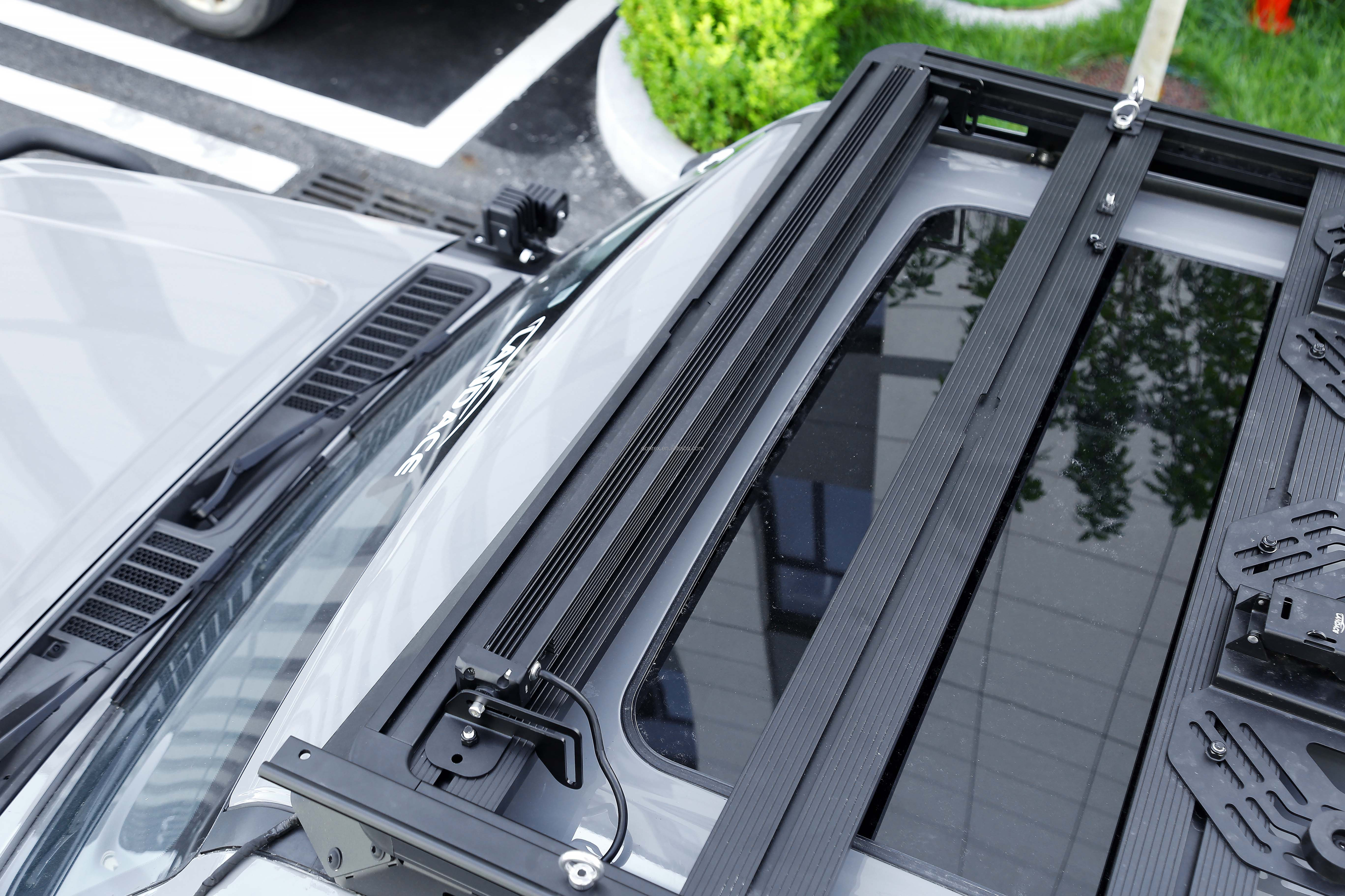 Powder Coated Universal Light Bar Brackets Alu Alloy Roof Rack Light Brackets