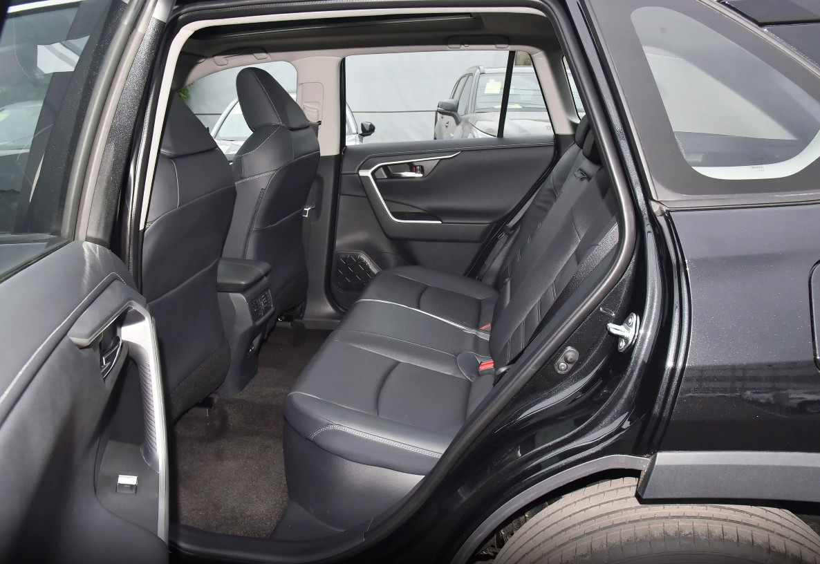 2023/2024 All-New 2.5L 178hp E-CVT 2WD Hardcore Off-Road Intelligent Electric Hybrid Compact SUV For Toyota RAV4
