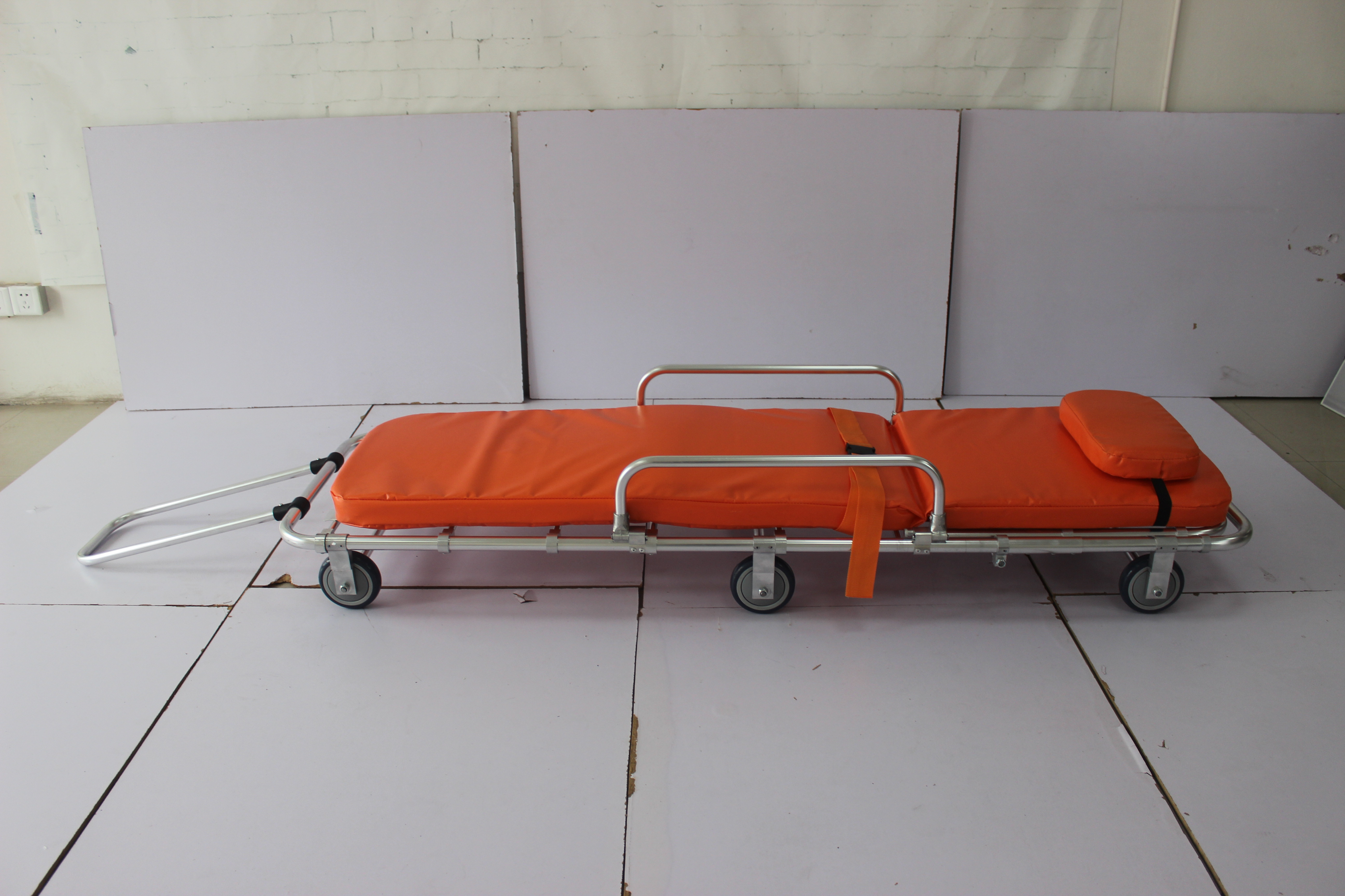 aluminum alloy ambulance stretcher trolley manual emergency stretcher cart for patient transport With 6 Wheels
