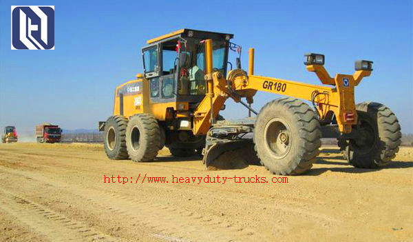 135hp 25% Gradeability Mini Motor Grader GR135 Max Tilt Angle 90 Degree