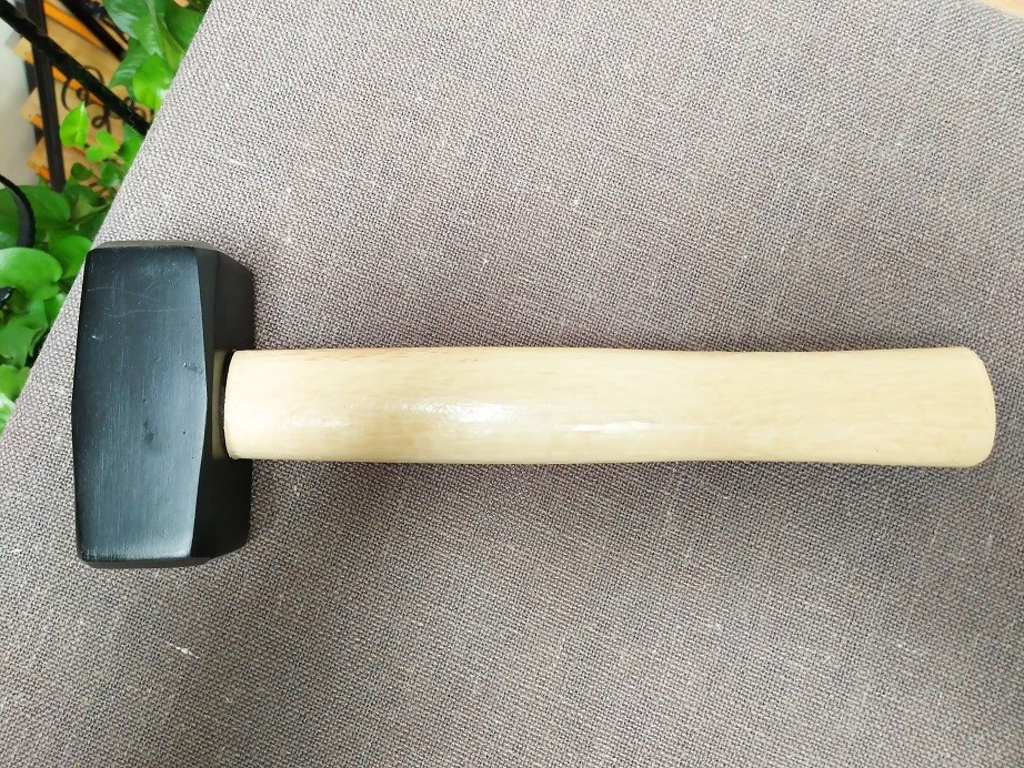 1000g Steel Stoning Hammer(XL-0055) with painted surface, natural wooden handle and good price
