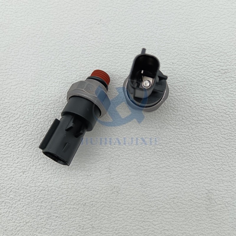 Oil Pressure Sensor 6744-81-4010 Pressure Switch for Komatsu PC200-8 PC210 PC220 PC240-8