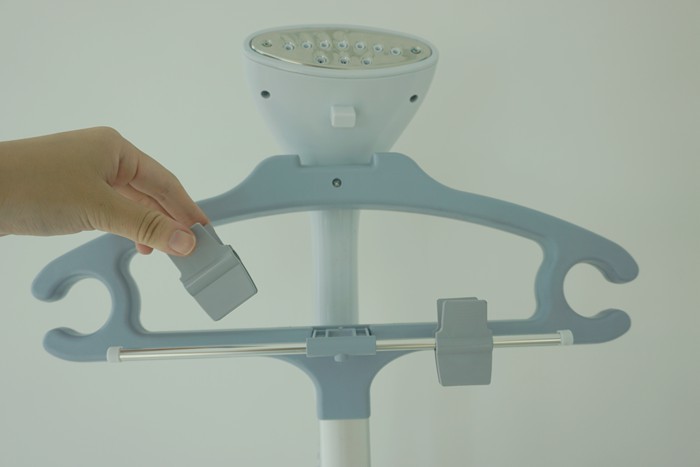 Flexible Handheld Garment Steamer Easy To Restore With Removable Water Tank