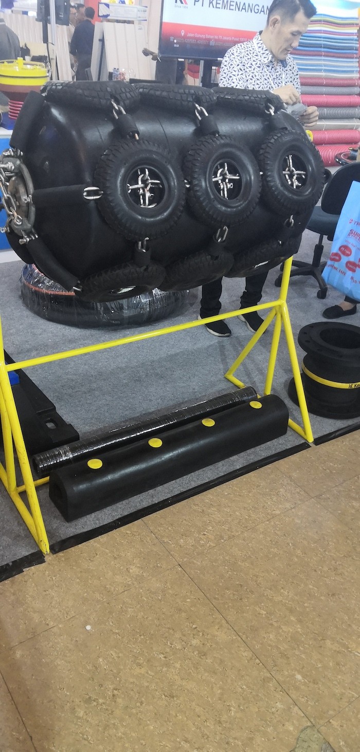 Plastic Rotomoulding Mold For Marine Floater Floating Pontoo Dredge Floating Pipe