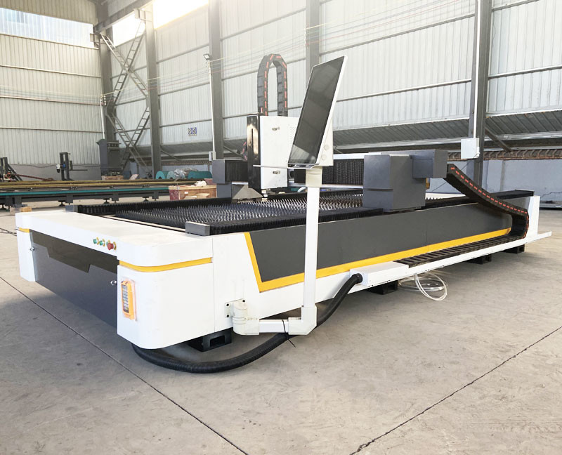 Metal Sheet 3015 Laser Cutting Machine With Separate Electric Cabinet