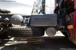 Quality 6x4 HOWO7 Sinotruk 102 km / h Prime Mover Truck Tractor Truck For Long Time DistanceTransport with 2 sleepers in cabin wholesale