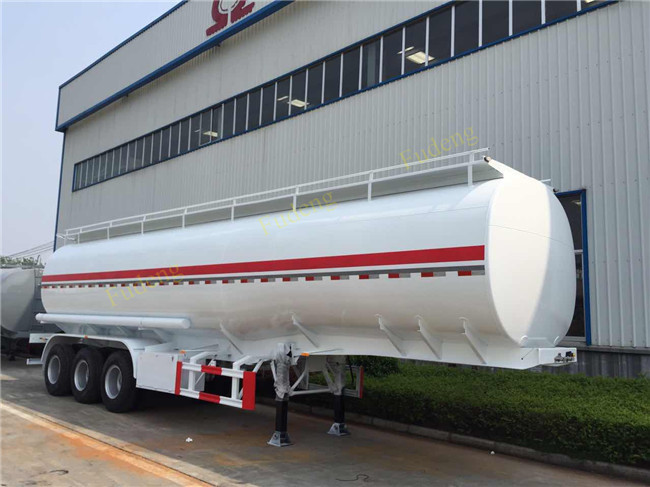 Customized Volume Fuel Tank Trailer , Chemical Transport Trailers Carbon Steel