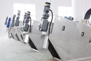 Quality Ecological Laboratory Wastewater Treatment Machine , Sludge Dewatering Machie For Oil Sludge wholesale