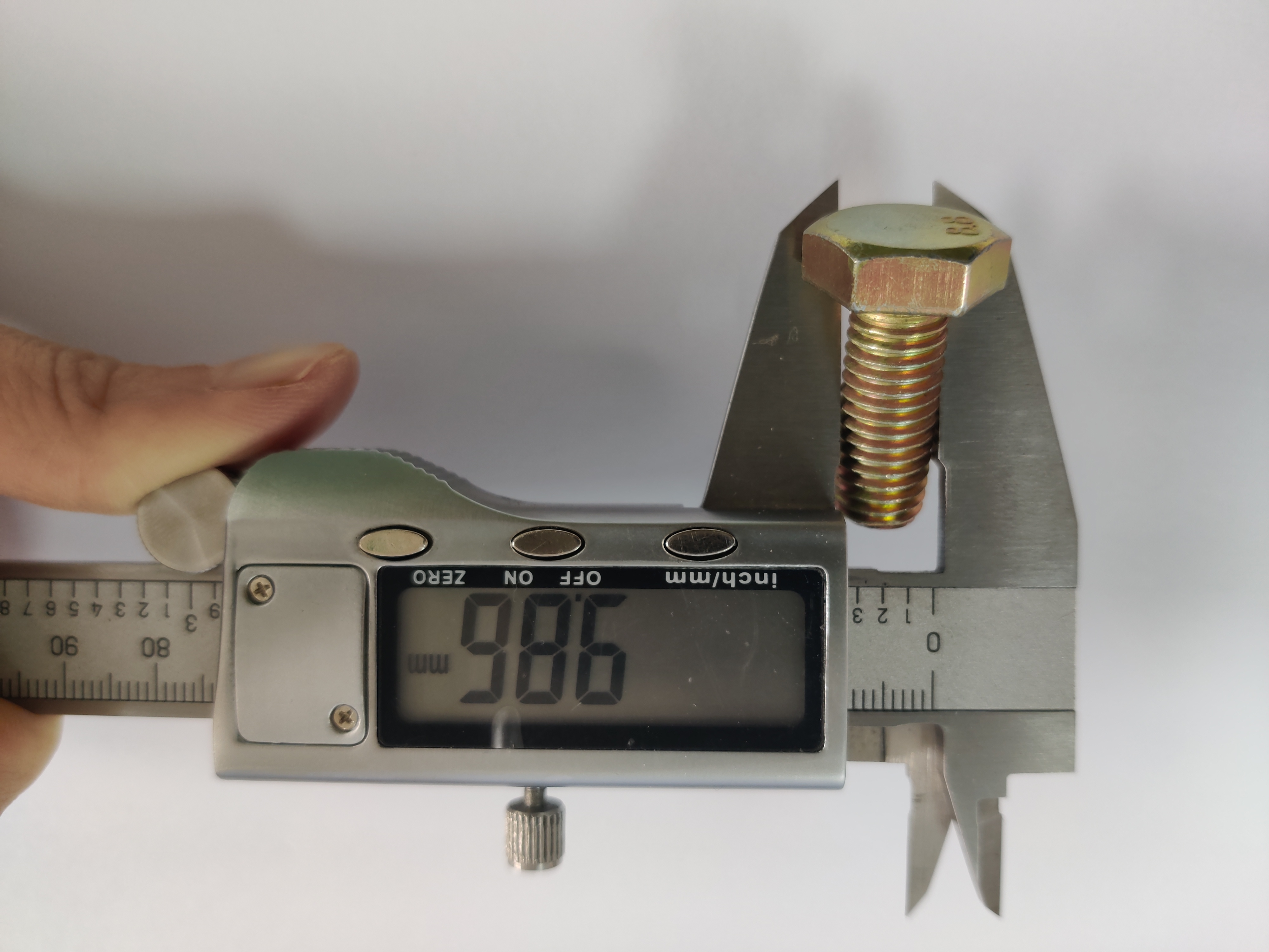Producing ZP Grade 4.8/8.8/10.9/12.9 Metal DIN933 DIN931 Hex Bolt with ZINC Finish