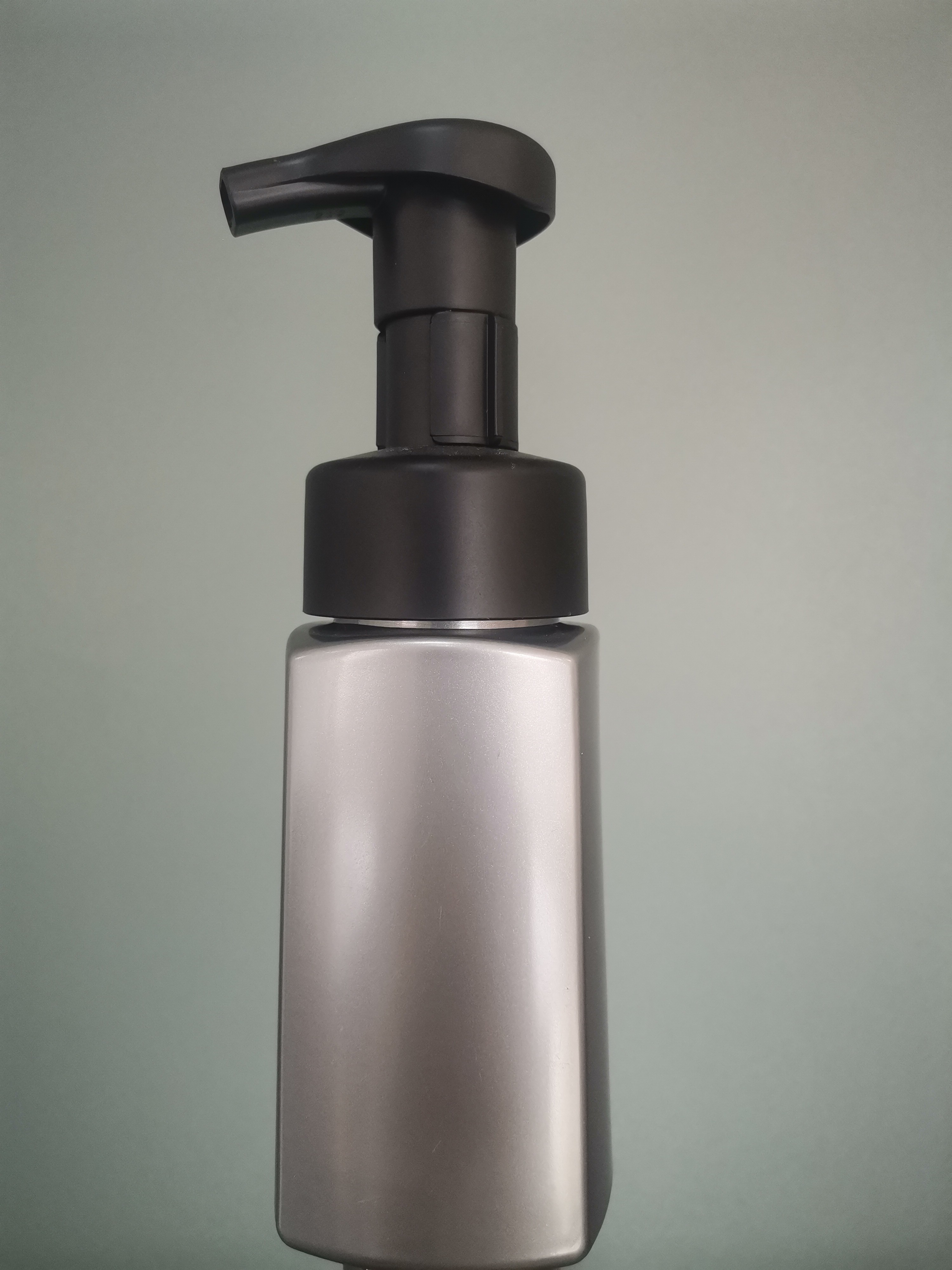 Wear Resistant Outer Spring 43mm Foam Pump Black Matt Color Classic
