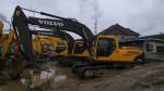 Used VOLVO EC240B EXCAVATOR