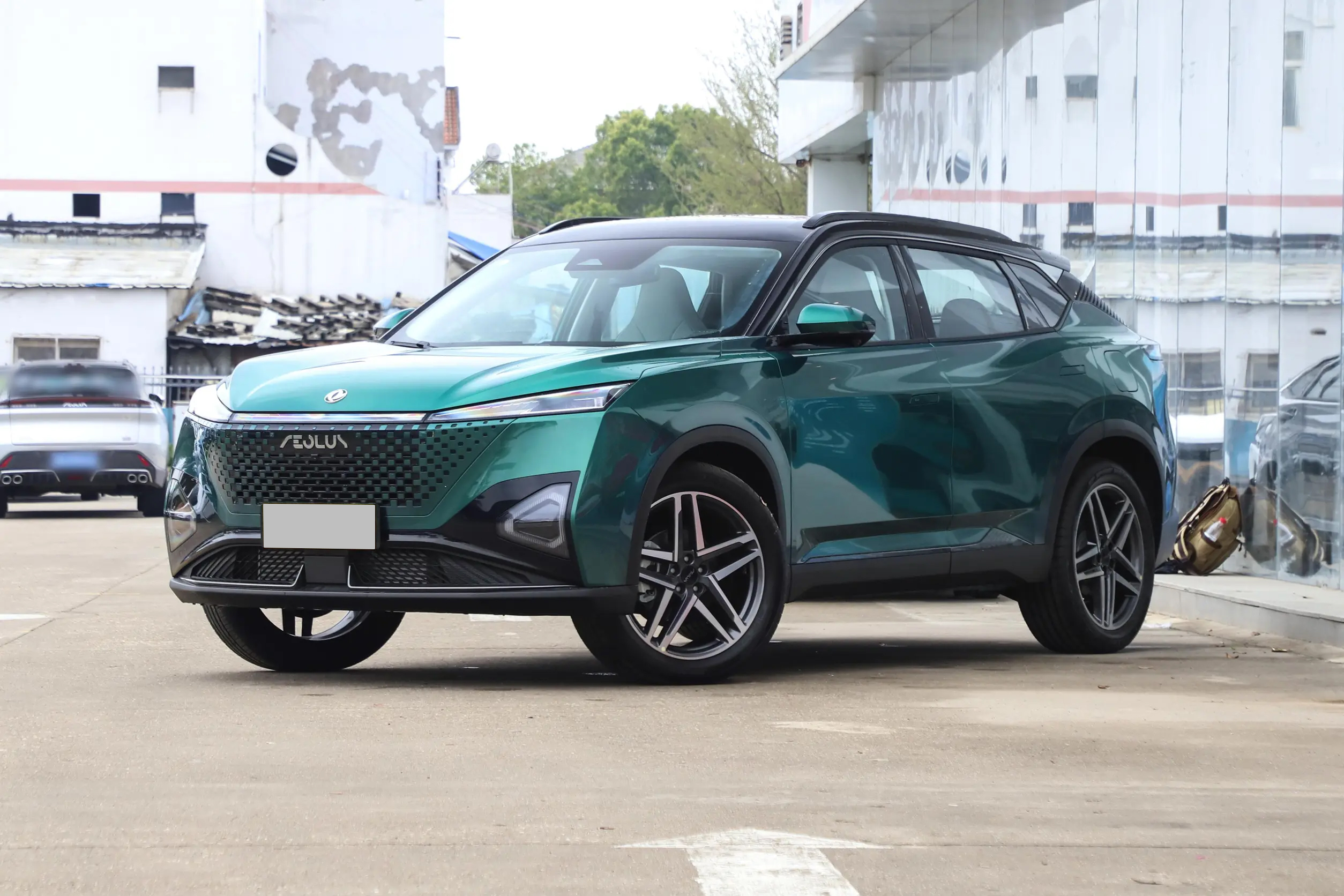 Dongfeng AEOLUS Haohan Gas Car 5-door 5-seater LED Electric Metal Leather Turbo SUV with ACC and Automatic Transmission