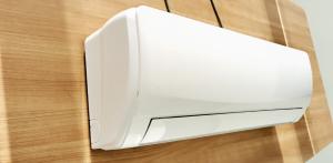 Quality High Wall Mounted 1.98kw Chilled Water Fan Coil Unit wholesale