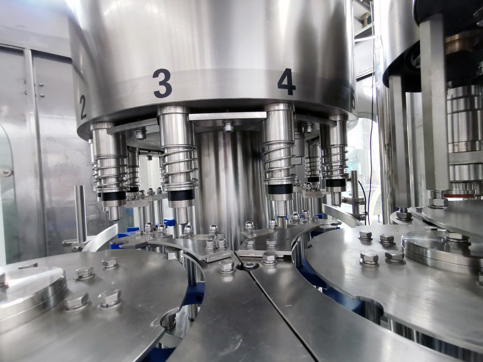 SUS304 18000BPH Automatic Water Bottling Machine for polyester bottle