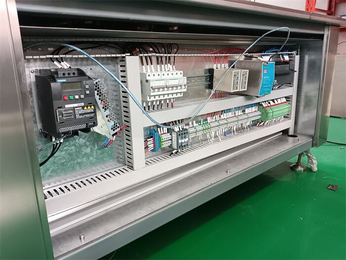 Automatic Liquid and Powder Automatic Liquid Filling Machine Filling Capping Machine with Accuracy