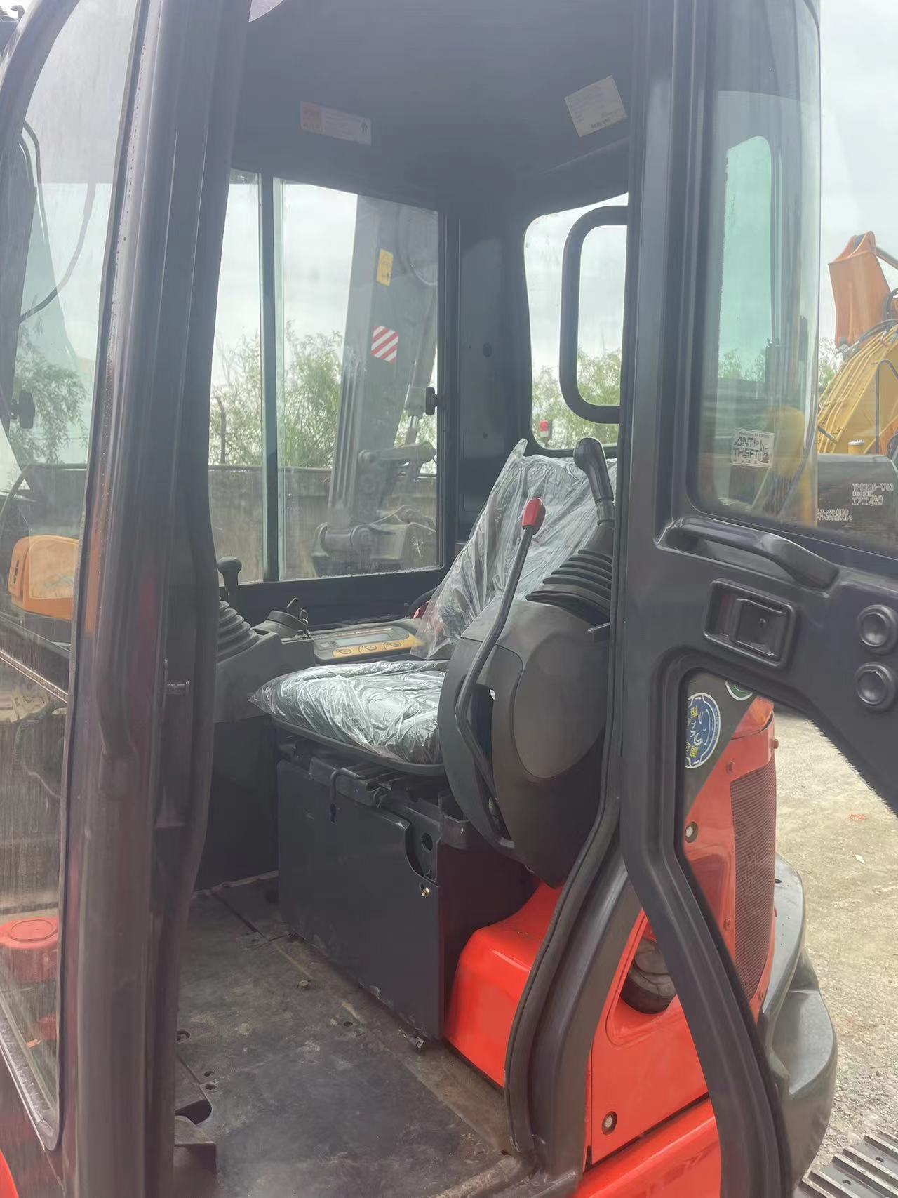 Used mini excavator Kubota U35 digger used small machinery mini used trench digger second hand mini digger