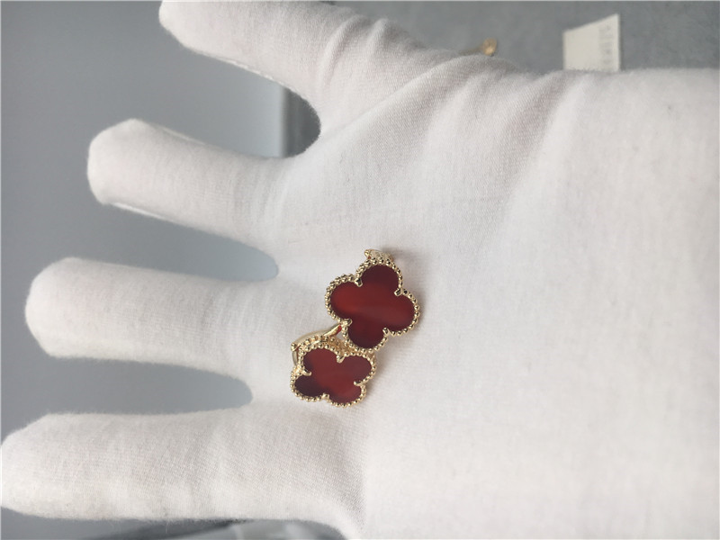 Van Cleef Arpels Vintage Alhambra earrings 18k yellow gold with carnelian
