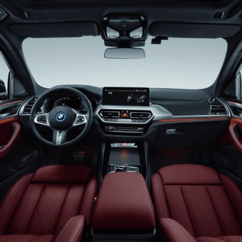 Smart And Eco Friendly BMW IX3 Electric Car With 4746 X 1891 X 1683mm Dimensions