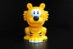 Quality An Yellow Tiger Animal Pencil Sharpener , Toy Pencil Sharpener For School wholesale