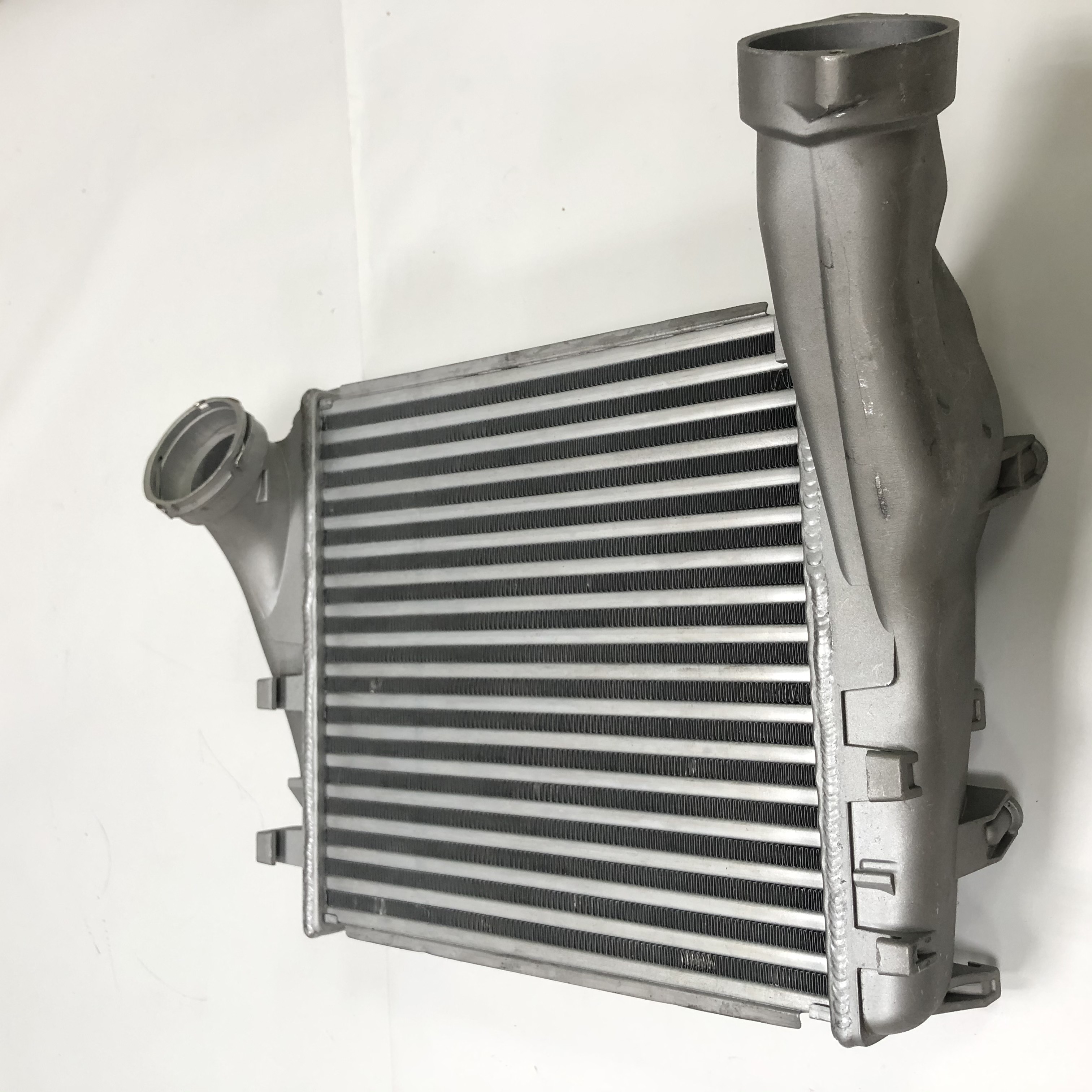 Porsche Cayenne Intercooler Charge Air Cooler Driver Side 95511063901