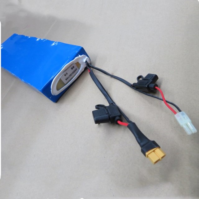 Flat 10s3p 36v 7.5ah Electric Skateboard Battery Pack With XT60 Connector