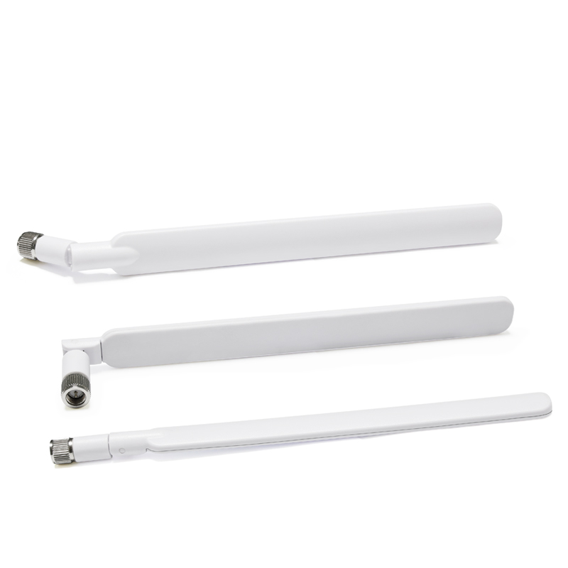 GSM Quad Band Rubber Communication Antennas with 5dBi Gain and Male Straight Connector