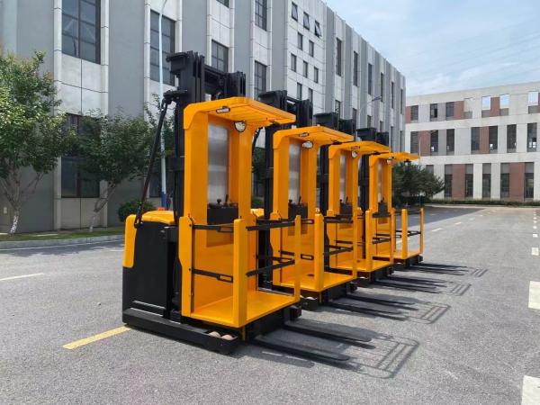 Electric Picking Truck For Picking Goods From Shelves Capacity 1500 KG Lifting