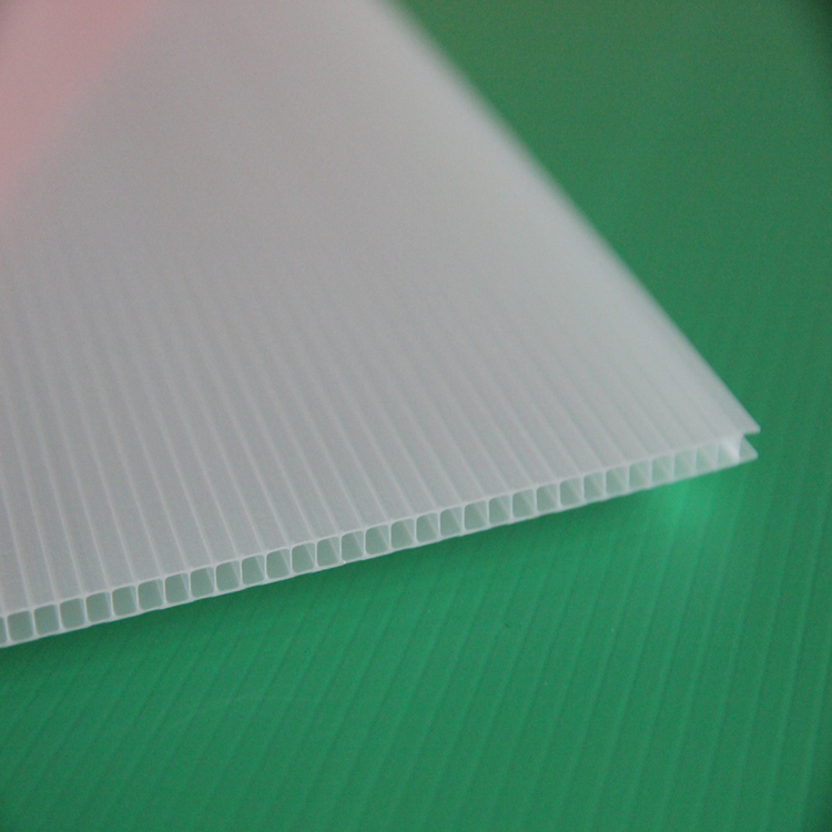 Waterproof Corrugated Floor Protection , Black Corrugated Polypropylene Floor Protector