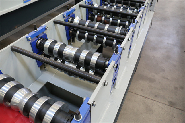 Metal Color Steel Arch Ridge Cap Roof Roll Forming Machine For Ridge Capping Tile