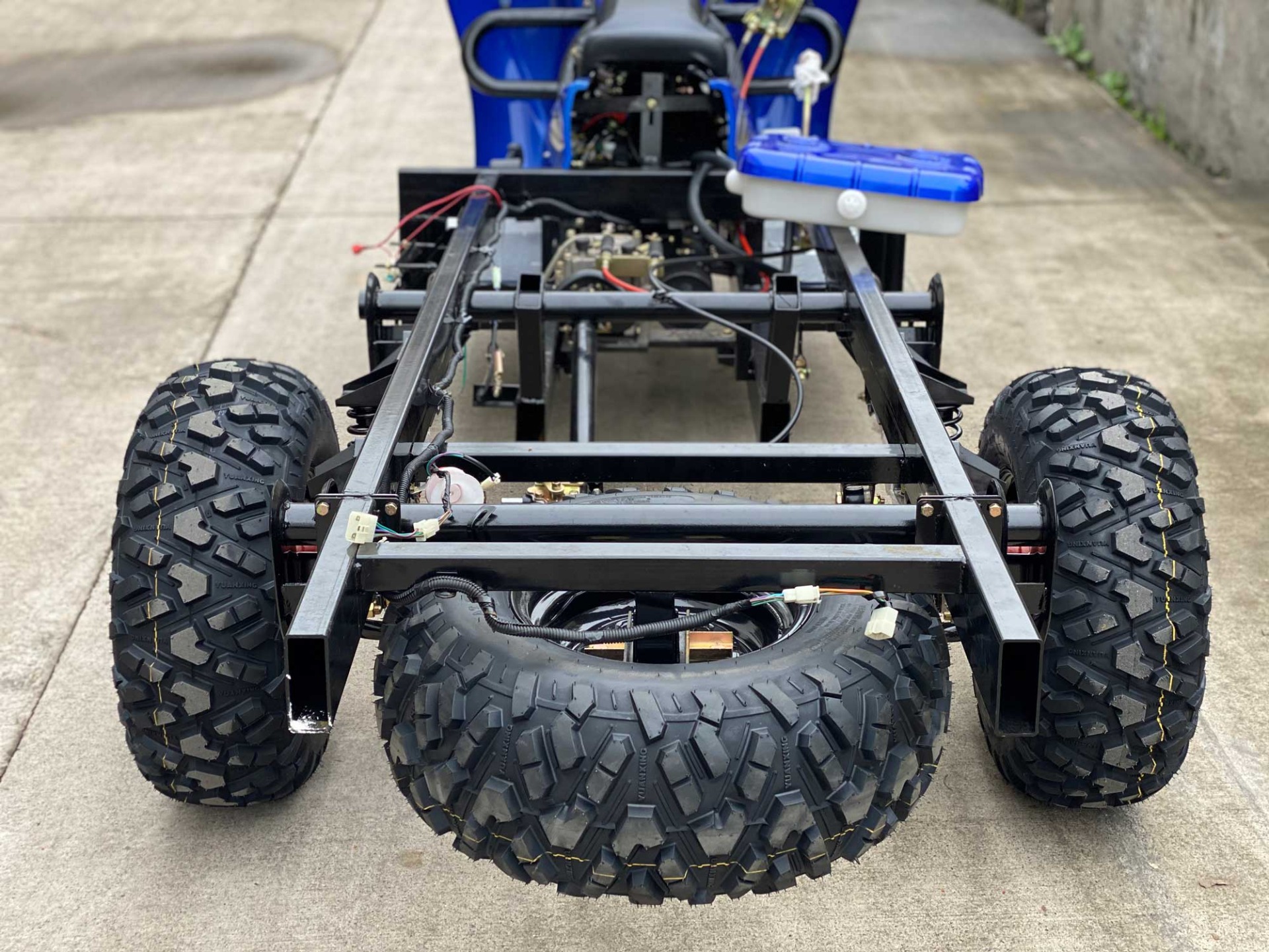 DAYANG 2021 70km/h Rase 300cc Petrol Three Wheels Cargo Tricycle with 5.5-12 Big Sand Tire
