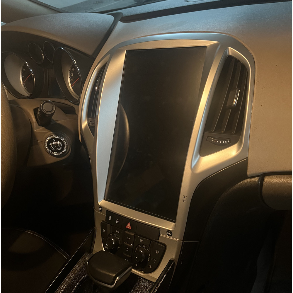 WiFi and 8 Core CPU Equipped 13.6-inch Tesla Screen Car Radio GPS Navigation for Volkswagen Excel 2010-2013 Opel Astra