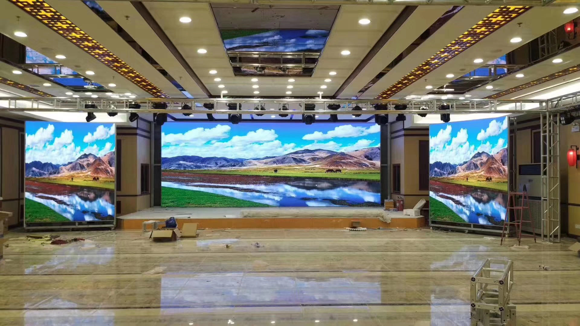 Hot Sale Professional Lower Price Indoor P2.5 led display screen