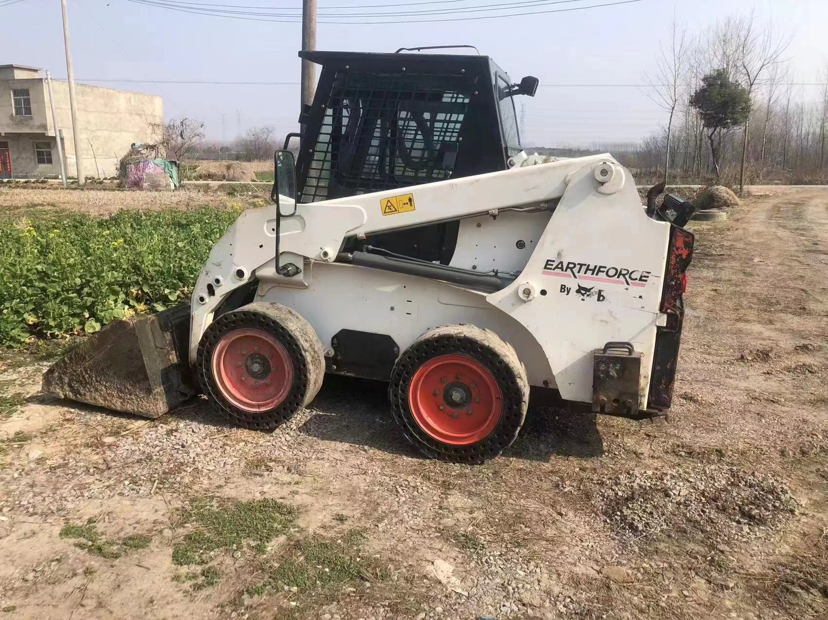 Mini Bobcat S16 Used Skid Steer Loader Landscaping Equipment