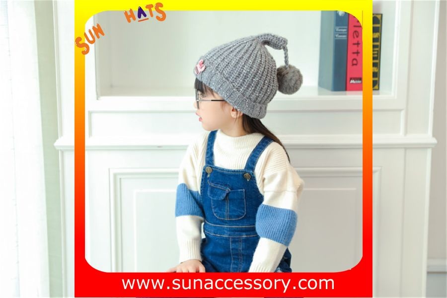 AK17024 Sun Accessory winter kids knitted beanie caps and hats with pom pom ,caps in stock MOQ only 3 pcs
