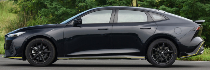 Chang'An UNI-V 2022 2.0T Leading Edition 5 Door 5 Seat Hatchback SUV Compact