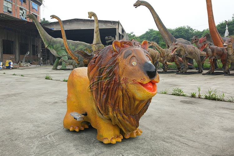 Foam Steel Tube Lion Dinosaur Kids Car , Animal Battery Car Customized