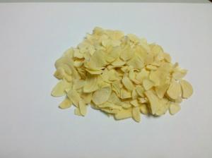 Quality Food Seasoning Dried Garlic Pods Without Root , Dehydrated Minced Garlic wholesale