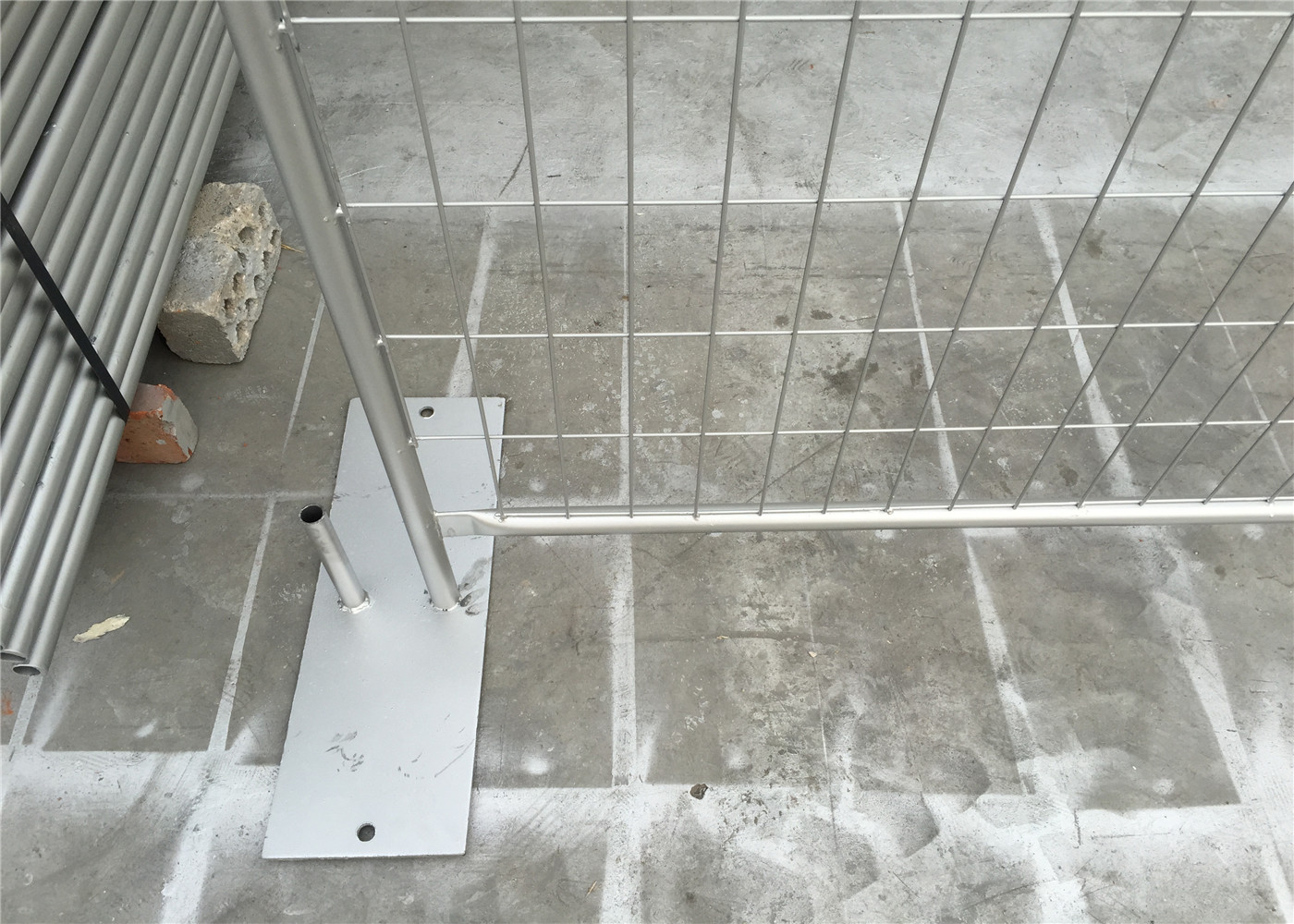Hot Dipped Galvanized Temporary Fence Pool Safety Barrier OEM / ODM Available