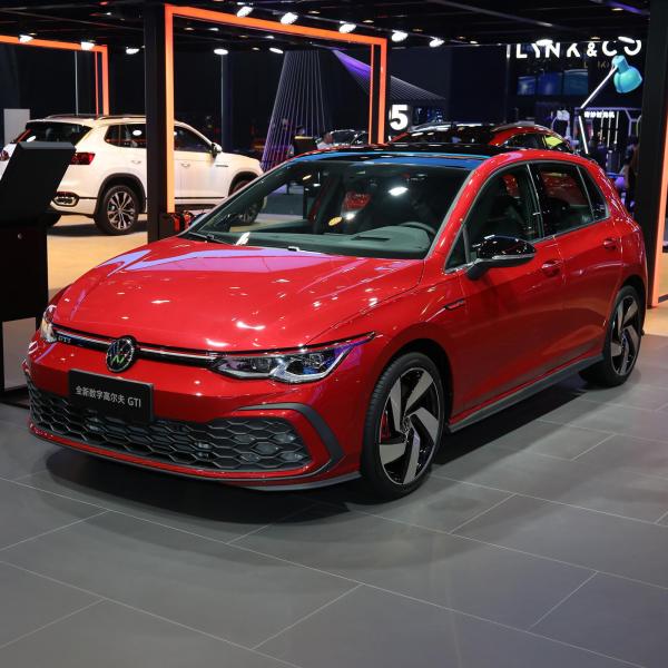 2022 Version Direct Supply 280TSI VW Golf Cars with Powerful Gasoline Engine and
