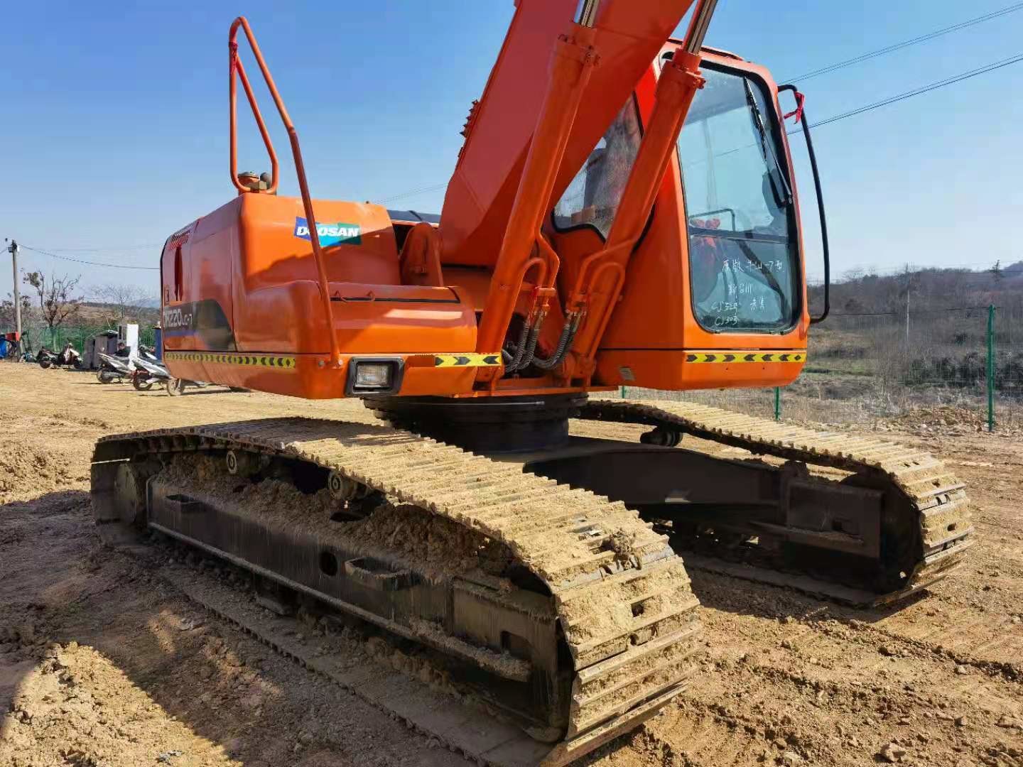Doosan DH220-7 2nd Hand Excavator 22 Ton ISUZU Engine