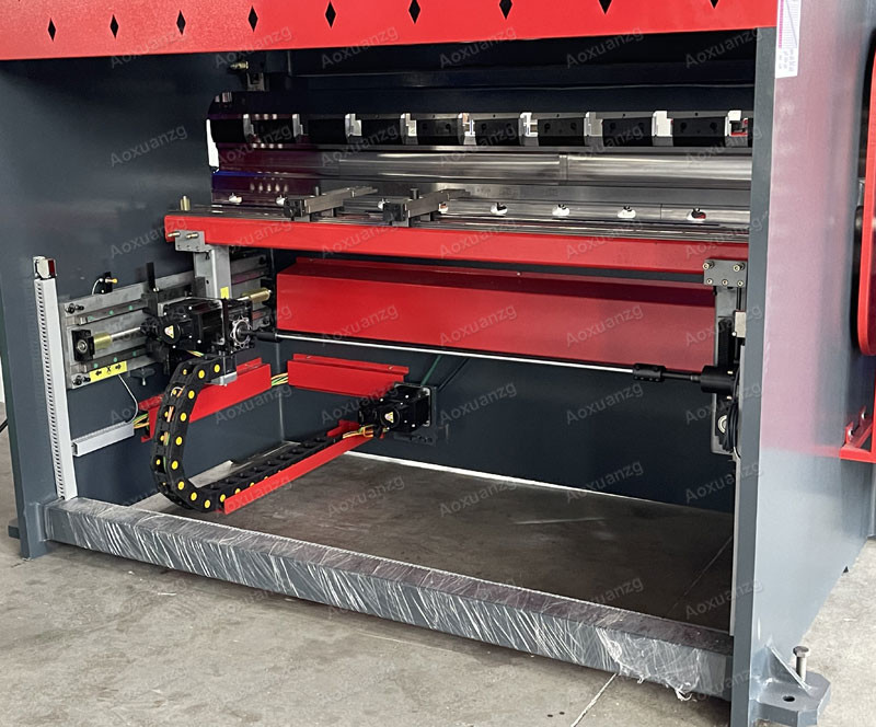 2500mm Wdith Hydraulic CNC Press Brake Sheet Plate Carbon Steel Bending Machine
