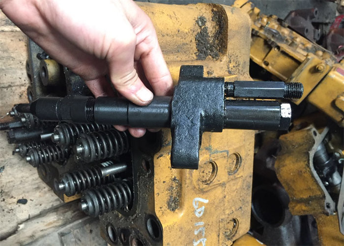 6D155 Used Fuel Injectors Direct Injection 6127-11-3104 For Excavator Bulldozer D355-A