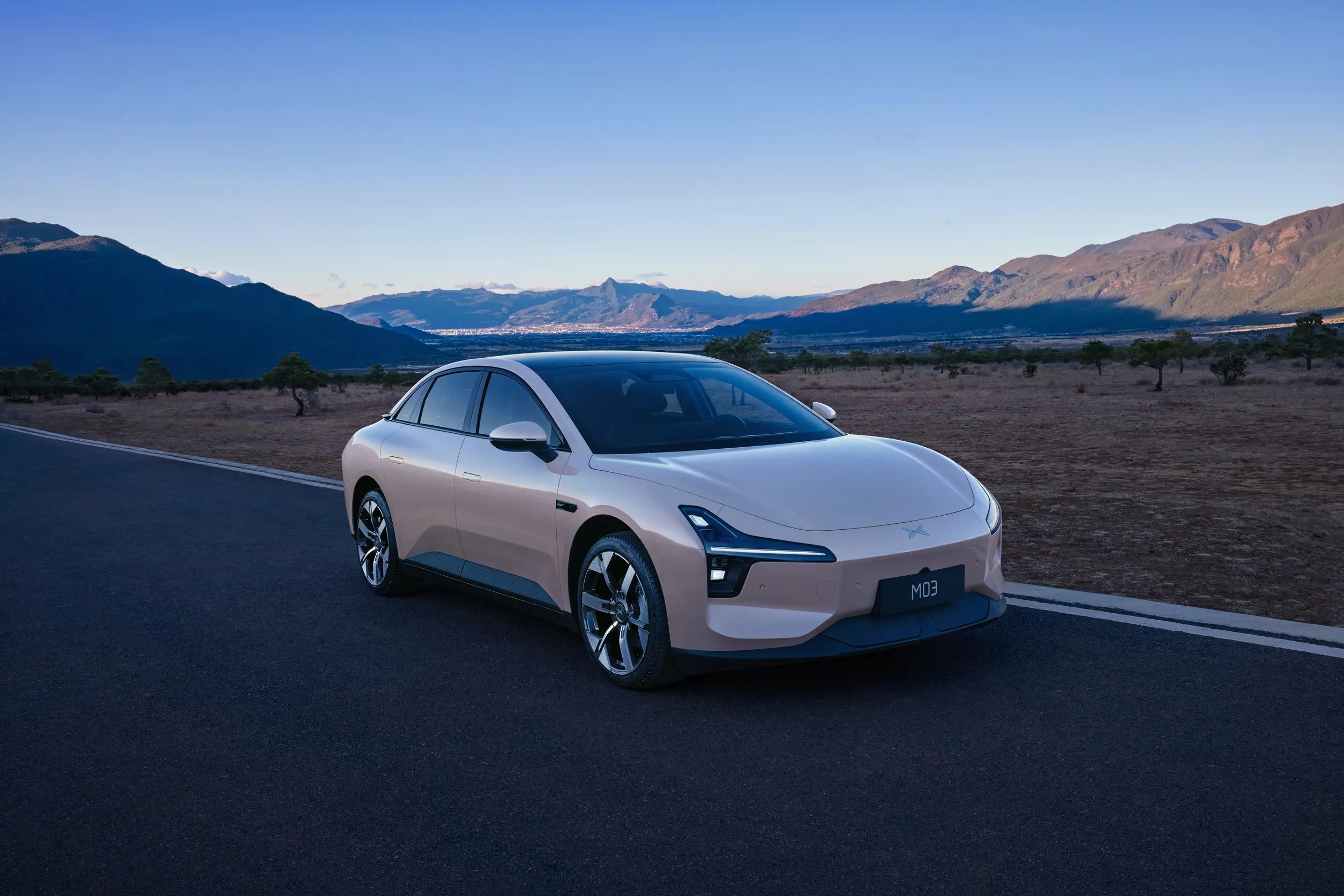 Xpeng Mona M03 515km Sport Sedan Electric Vehicles Xiaopeng Cars in Stock