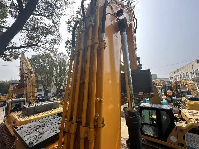Hyundai R520vs Excavator Big Arm