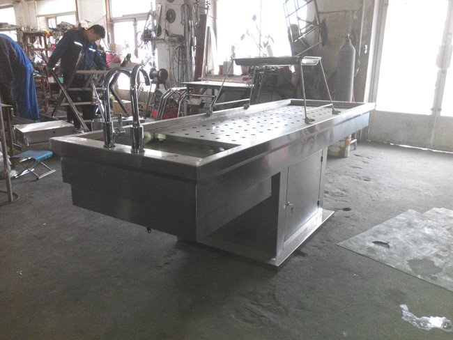 Morgue Room Mortuary Refrigeration Units Carrying Capacity 200 Kgs Autopsy Table